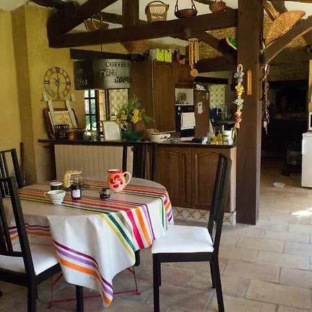 Maison Charmante En Campagne Pres De Marquay Avec Piscine Privee *