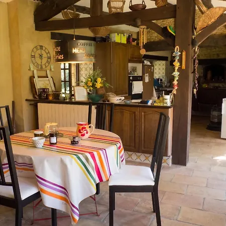 Maison Charmante En Campagne Pres De Marquay Avec Piscine Privee Tatil Evi