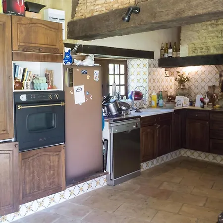 Maison Charmante En Campagne Pres De Marquay Avec Piscine Privee *